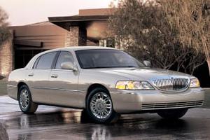  Lincoln Town Car Signature For Sale In Midland |