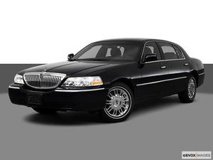  Lincoln Town Car Signature Limited For Sale In Geneva |