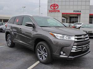  Toyota Highlander XLE in Peoria, IL