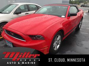  Ford Mustang V6 in Saint Cloud, MN