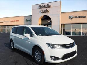  Chrysler Pacifica Touring Plus For Sale In Matteson |
