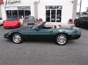  Chevrolet Corvette Base 2DR Convertible