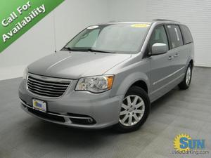 Chrysler Town & Country Touring For Sale In Cicero |