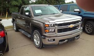  Chevrolet Silverado  LT in Muscatine, IA