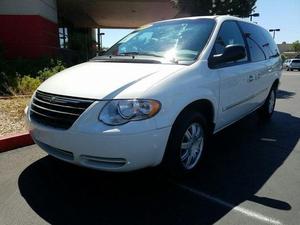  Chrysler Town & Country Touring For Sale In Glendale |
