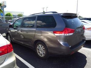  Toyota Sienna XLE For Sale In Venice | Cars.com