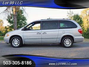  Chrysler Town & Country LXi in Portland, OR