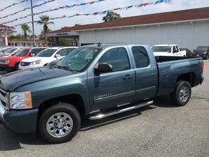  Chevrolet Silverado  LS For Sale In Panama City |