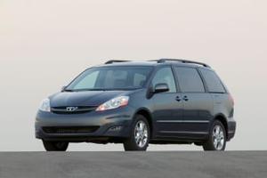  Toyota Sienna XLE Limited For Sale In St. Louis |