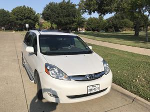  Toyota Sienna XLE Limited For Sale In Plano | Cars.com