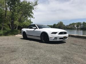  Ford Mustang V6 Premium For Sale In North Arlington |