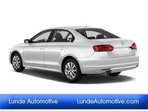  Volkswagen Jetta Auto SE w/Connectivity For Sale In