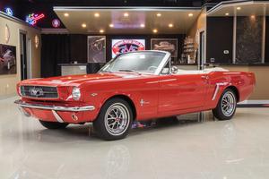  Ford Mustang Convertible