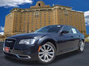  Chrysler 300 in Mineral Wells, TX