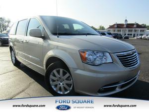  Chrysler Town & Country Touring in Mount Vernon, IL