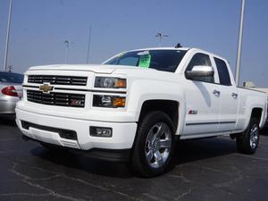  Chevrolet Silverado  LT in Center Line, MI