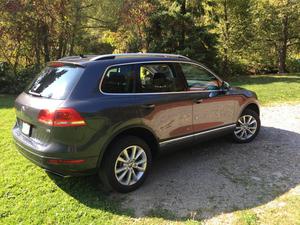  Volkswagen Touareg 3.6L Sport For Sale In Bay Village |