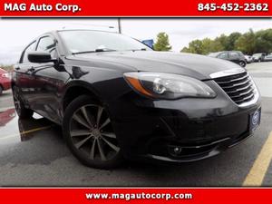  Chrysler 200 Touring For Sale In Poughkeepsie |