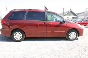  Toyota Sienna CE 7 Passenger in Frederick, MD