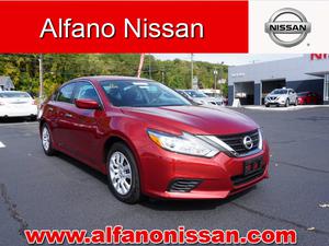  Nissan Altima 2.5 in Torrington, CT