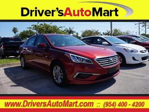  Hyundai Sonata SE in Fort Lauderdale, FL