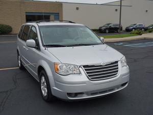  Chrysler Town & Country Touring in Troy, MI