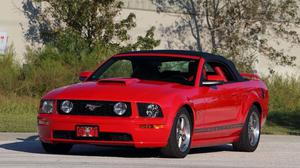  Ford Mustang GT Convertible