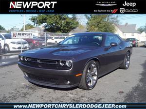  Dodge Challenger SXT in Middletown, RI