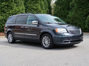  Chrysler Town & Country Touring-L in Asheville, NC