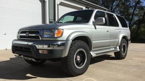  Toyota 4 Runner SR5