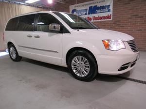  Chrysler Town & Country Touring-L in Tiffin, OH