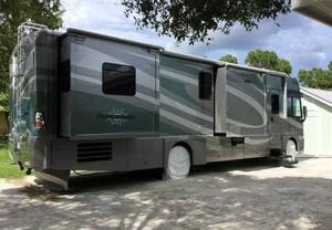  Winnebago Itasca Suncruiser