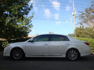  Toyota Avalon Limited in Tallahassee, FL