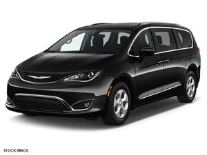  Chrysler Pacifica Touring-L Plus in Glendale, CA