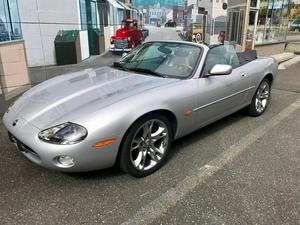  Jaguar XK8 Roadster