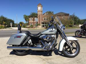  Harley-Davidson FLD in Pinellas Park, FL