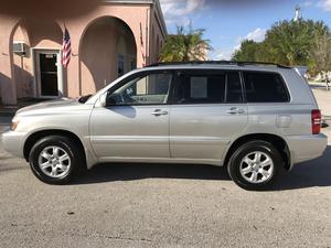  Toyota Highlander in Vero Beach, FL