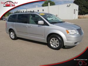  Chrysler Town & Country Touring in Grand Rapids, MI