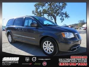  Chrysler Town & Country Touring in Thousand Oaks, CA