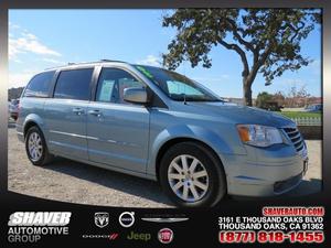  Chrysler Town & Country Touring in Thousand Oaks, CA