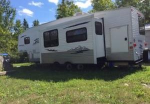  Keystone RV 28BH