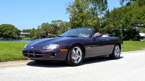  Jaguar XK8 Convertible