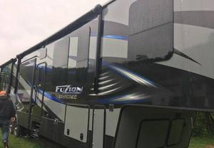  Keystone RV Fuzion Chrome