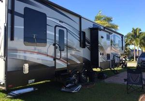  Keystone RV Raptor