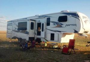  Keystone RV Raptor