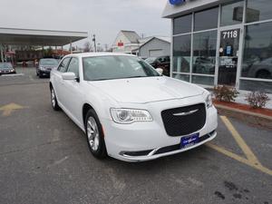  Chrysler 300 in Glen Burnie, MD