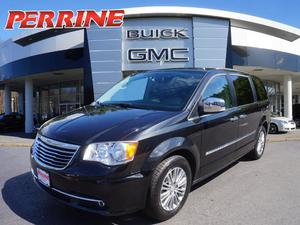  Chrysler Town & Country Touring-L in Cranbury, NJ