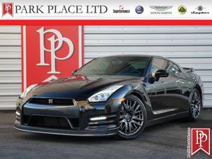  Nissan GT-R Premium