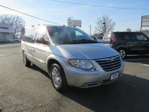  Chrysler Town & Country Limited in Fairfax, VA