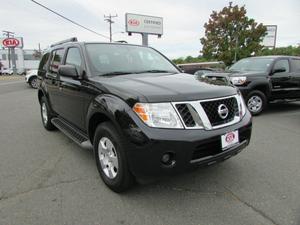  Nissan Pathfinder SE in Fairfax, VA